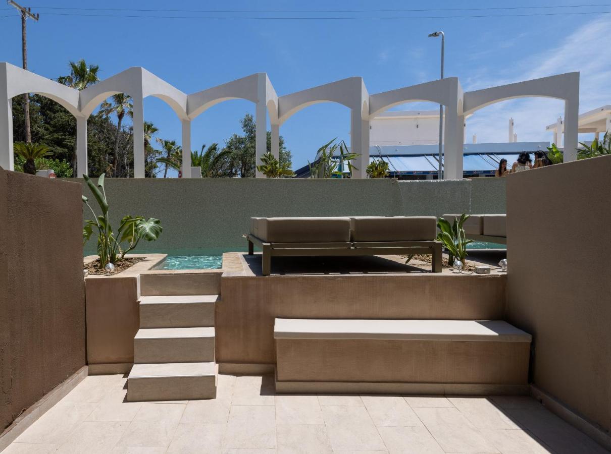 Kolymbia Bay Art Boutique Hotel - Adults Only ภายนอก รูปภาพ