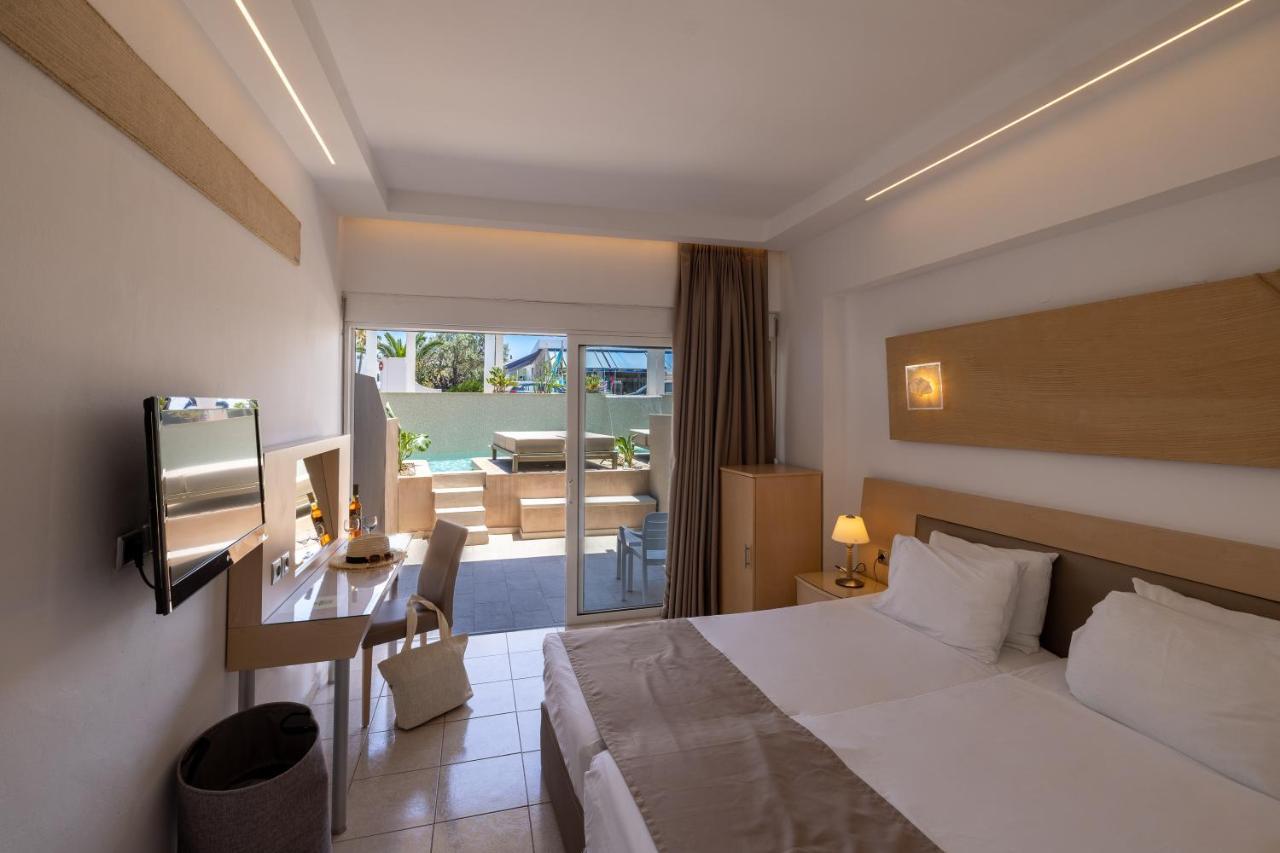 Kolymbia Bay Art Boutique Hotel - Adults Only ภายนอก รูปภาพ