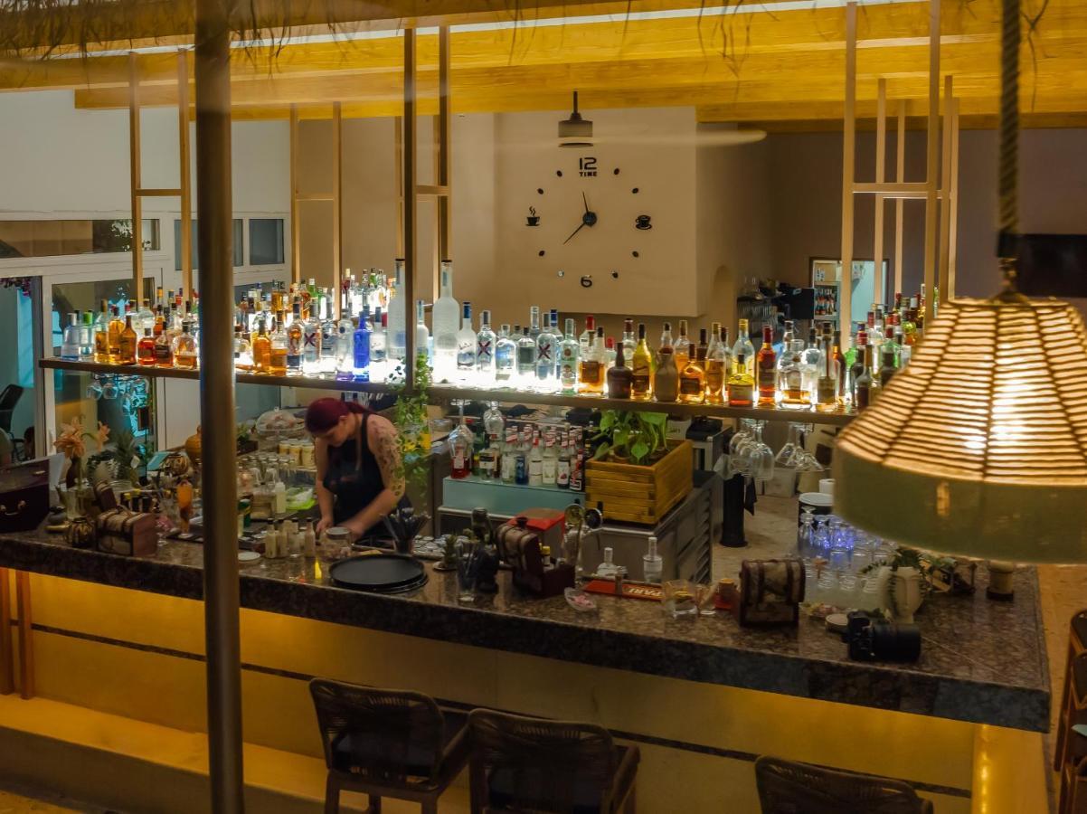 Kolymbia Bay Art Boutique Hotel - Adults Only ภายนอก รูปภาพ