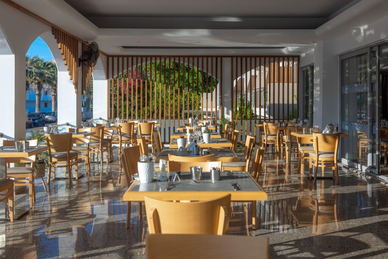 Kolymbia Bay Art Boutique Hotel - Adults Only ภายนอก รูปภาพ