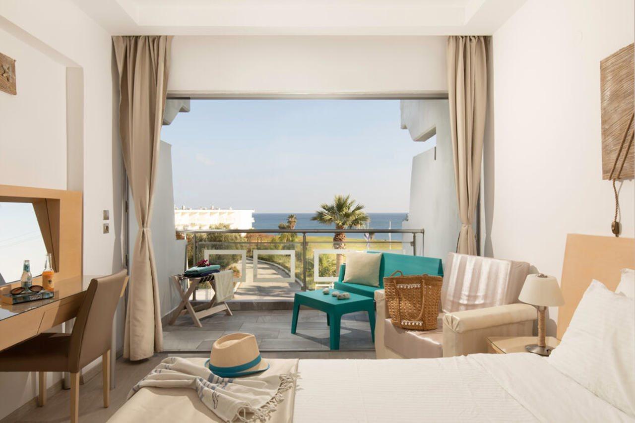 Kolymbia Bay Art Boutique Hotel - Adults Only ภายนอก รูปภาพ