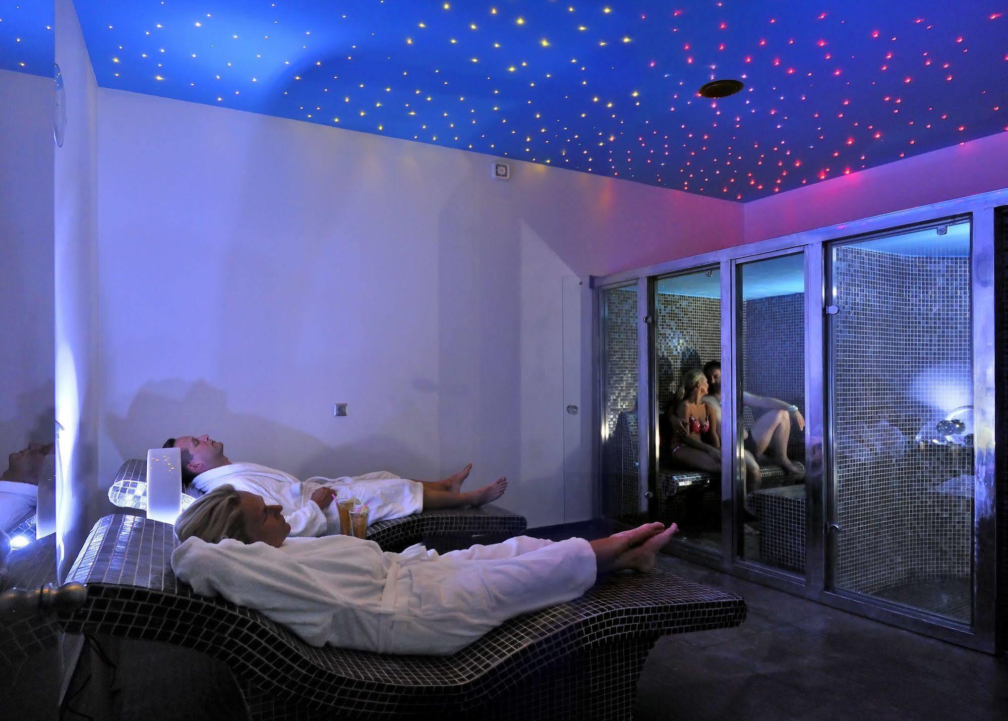Kolymbia Bay Art Boutique Hotel - Adults Only ภายนอก รูปภาพ
