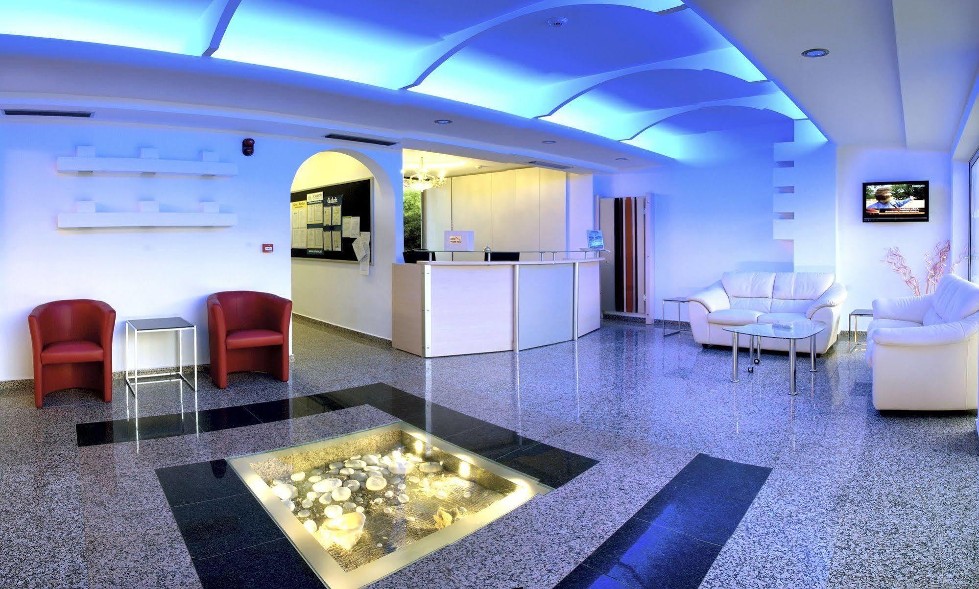 Kolymbia Bay Art Boutique Hotel - Adults Only ภายนอก รูปภาพ