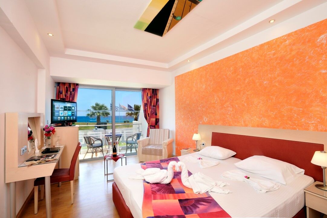 Kolymbia Bay Art Boutique Hotel - Adults Only ภายนอก รูปภาพ